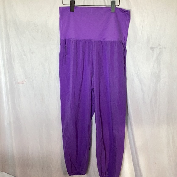 Lululemon OM pants - Picture 4 of 12